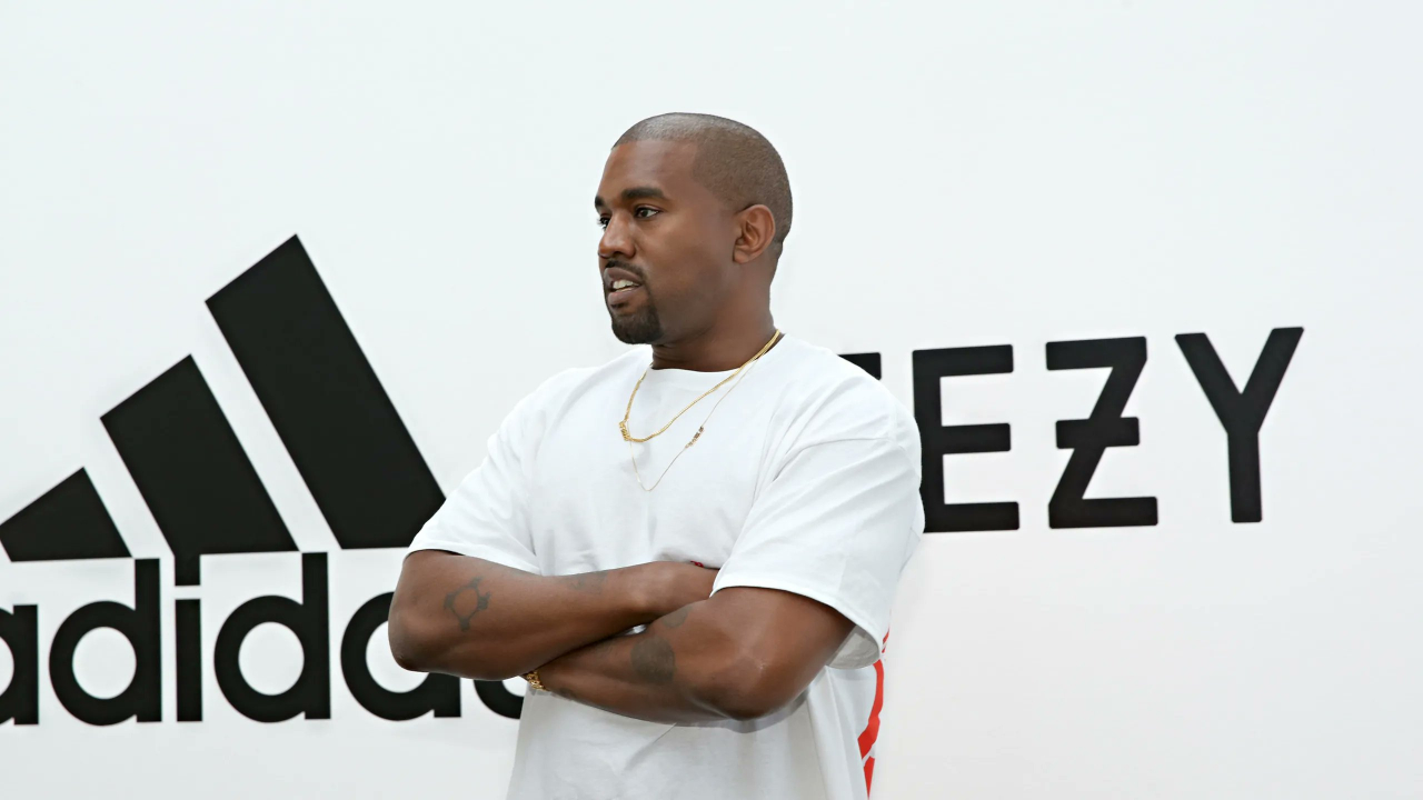 RvceShops Revival, a créé une seconde paire basée sur la collaboration  entre Kanye West et Louis Vuitton