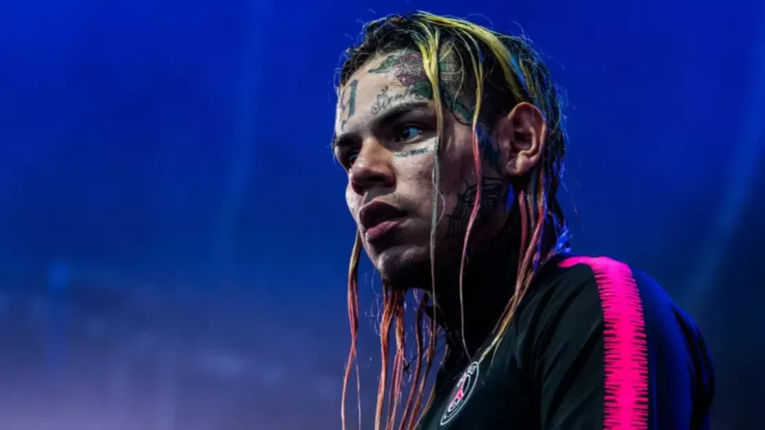 6ix9ine arrêté après avoir été testé positif à la méthamphétamine