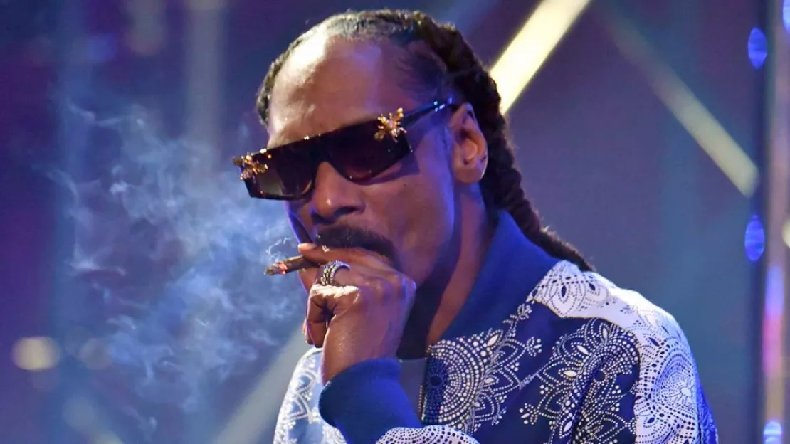 Snoop Dogg : sa rouleuse personnelle se confie sur son incroyable consommation de joints