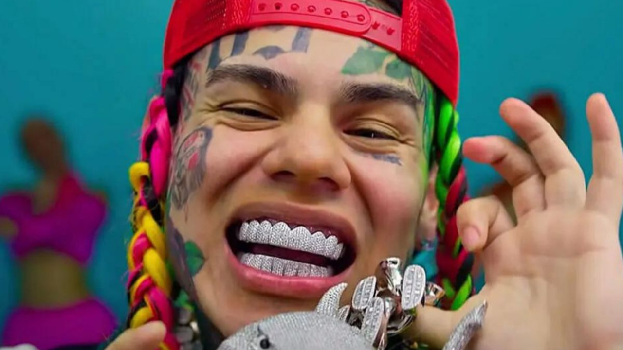 6ix9ine affirme qu'il retourne en prison &agrave; cause d'un pote qui l'aurait balanc&eacute;