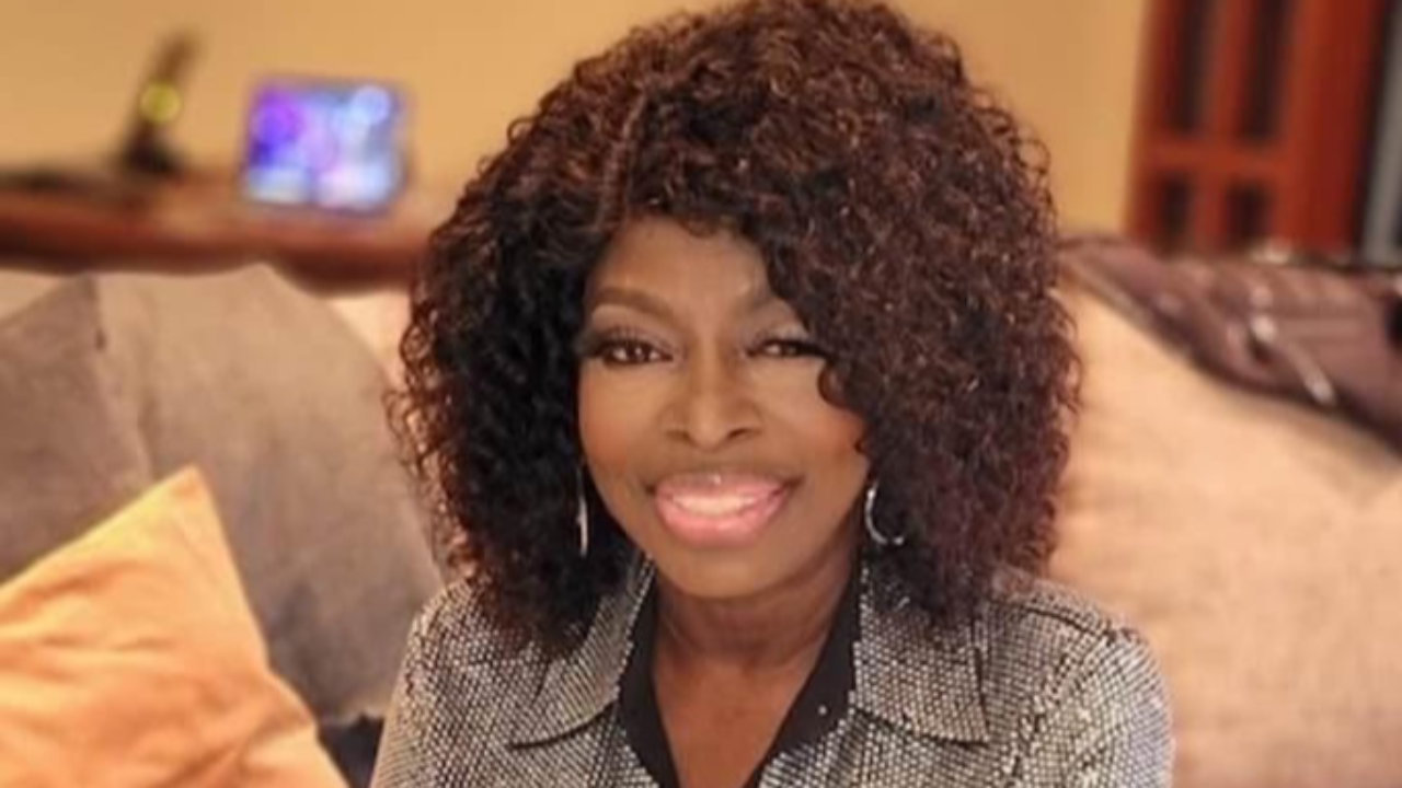 Angie Stone : la pionnière du hip-hop décède tragiquement à 63 ans Angie Stone : la pionnière du hip-hop décède tragiquement à 63 ans