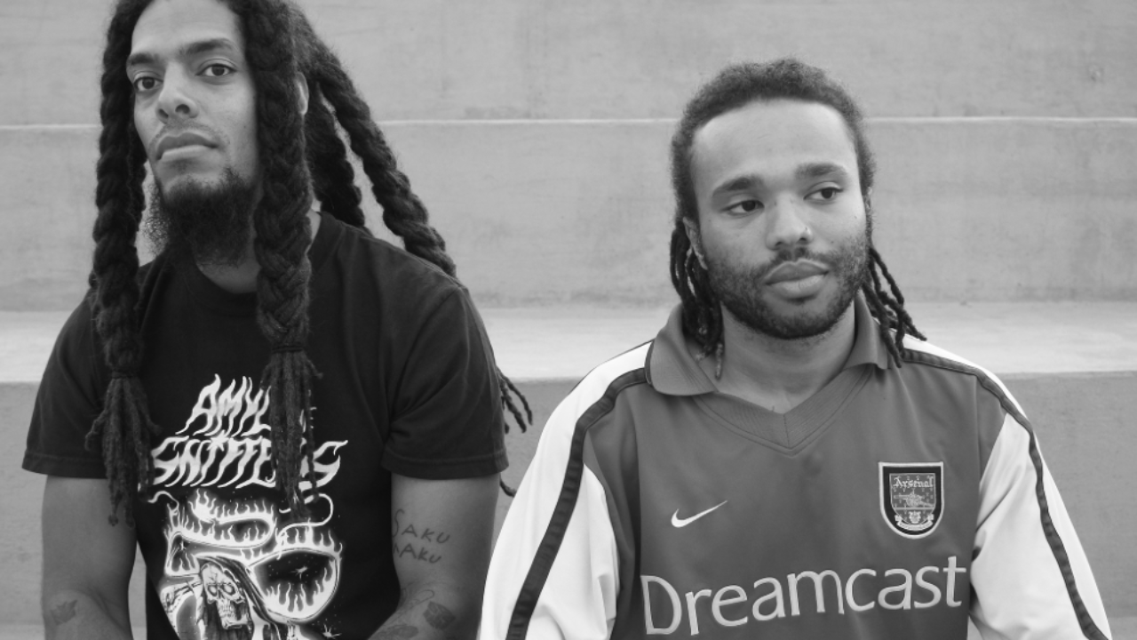 Bob Vylan poursuit RTE pour diffamation après des accusations d’antisémitisme Bob Vylan poursuit RTE pour diffamation après des accusations d’antisémitisme