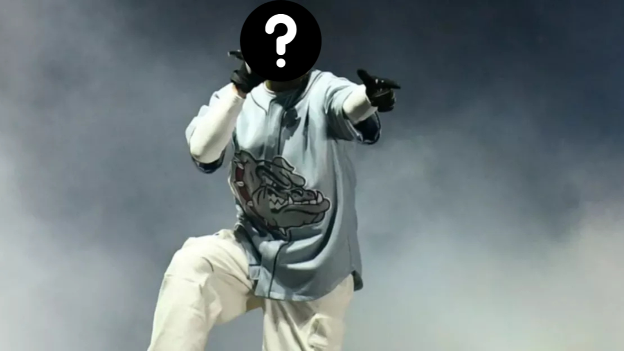 Ce rappeur canadien qui domine le classement du nombre de morceaux dépassant le milliard de streams.