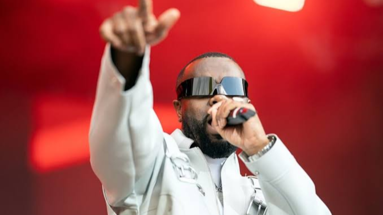 Gims annonce le retour de "Maître Gims" cette semaine Gims annonce le retour de "Maître Gims" cette semaine