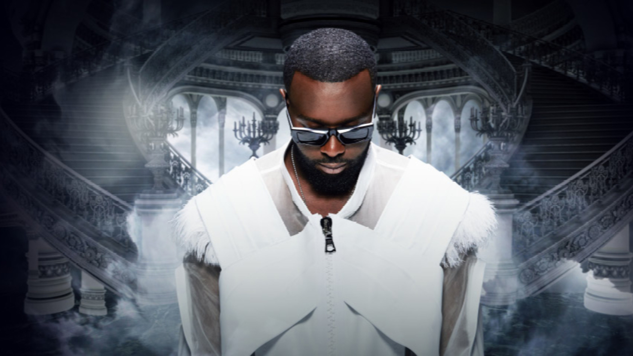 Gims égale le record de Booba et SCH, avec 5 titres au top des ventes en moins d'un an