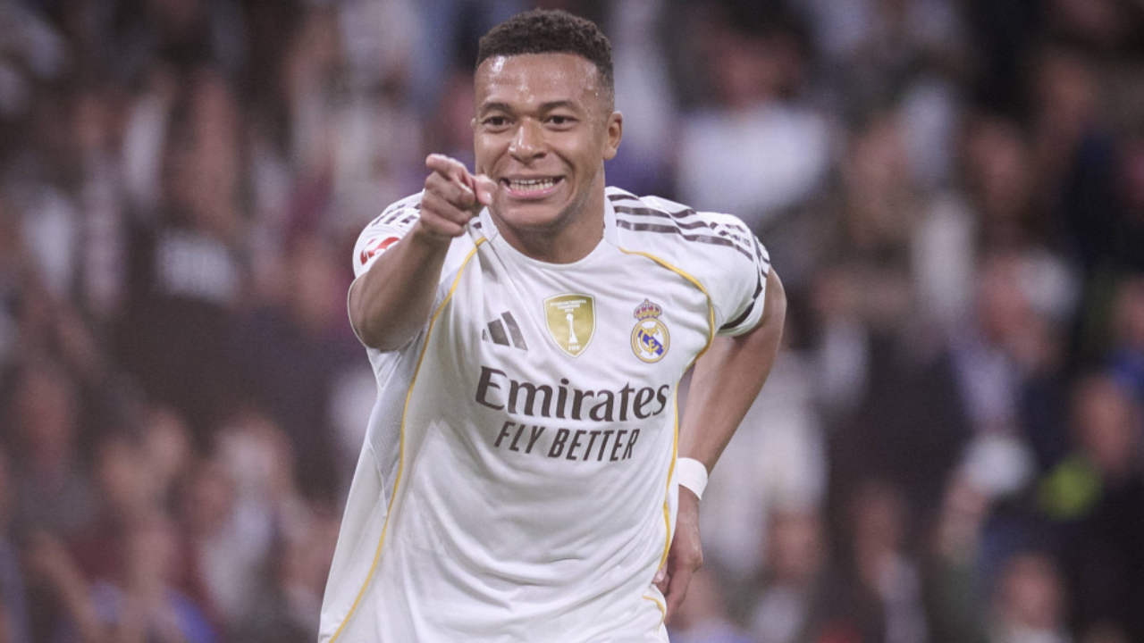 « Il a pas un rond » : Clash inattendu entre Mbappé et Orelsan « Il a pas un rond » : Clash inattendu entre Mbappé et Orelsan