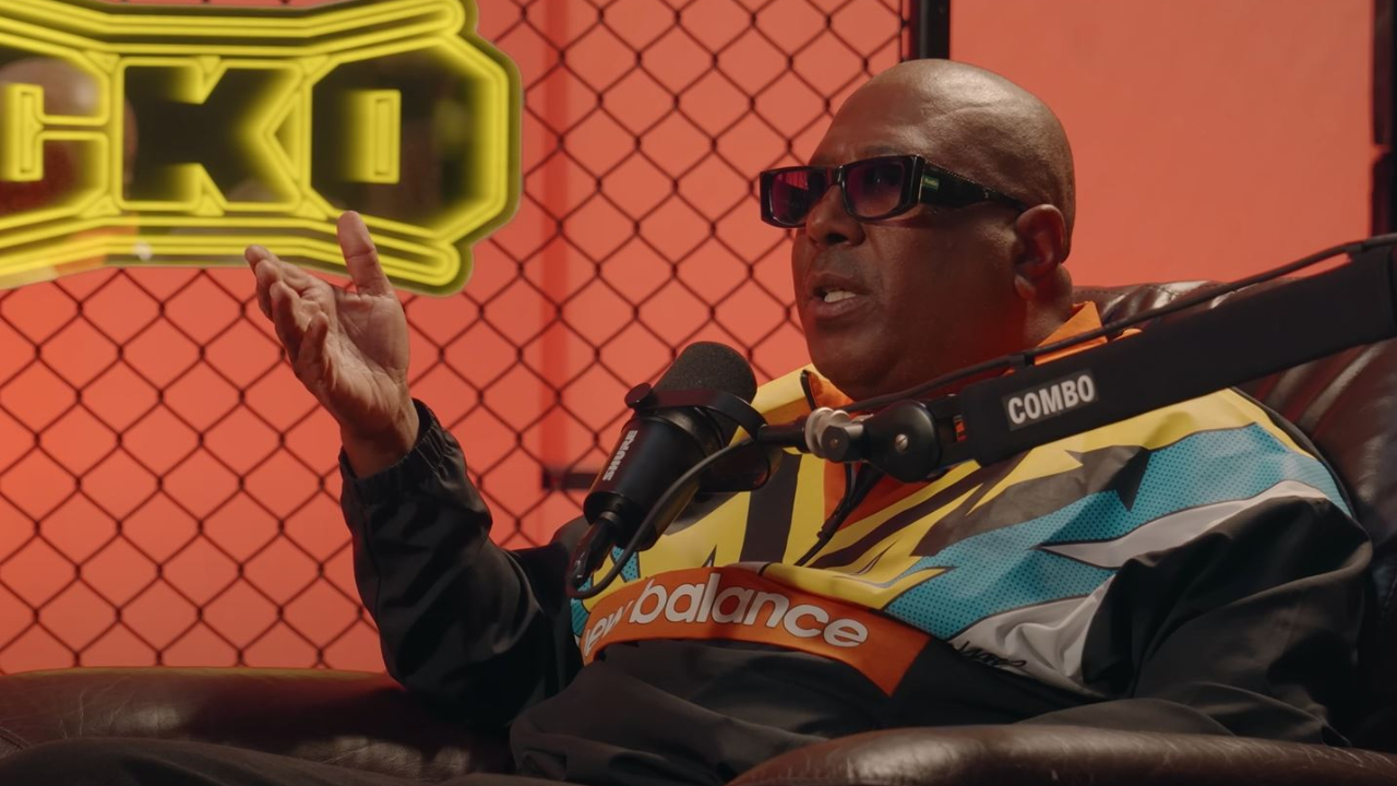 Jacky Brown dévoile les coulisses du légendaire freestyle "Couvre Feu" avec Booba, Kalash, Niska, Damso Jacky Brown dévoile les coulisses du légendaire freestyle "Couvre Feu" avec Booba, Kalash, Niska, Damso