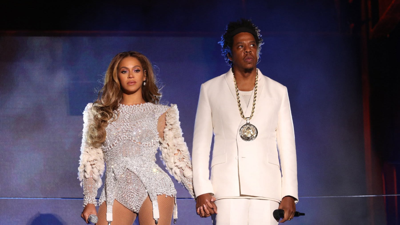Jay-Z célèbre 30 ans de Reasonable Doubt à Los Angeles avec Blue Ivy et des invités de marque Jay-Z célèbre 30 ans de Reasonable Doubt à Los Angeles avec Blue Ivy et des invités de marque