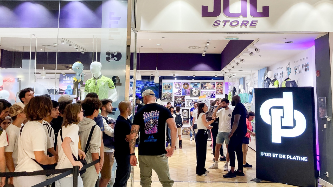 Jul : énorme succès pour sa boutique éphémère Jul : énorme succès pour sa boutique éphémère