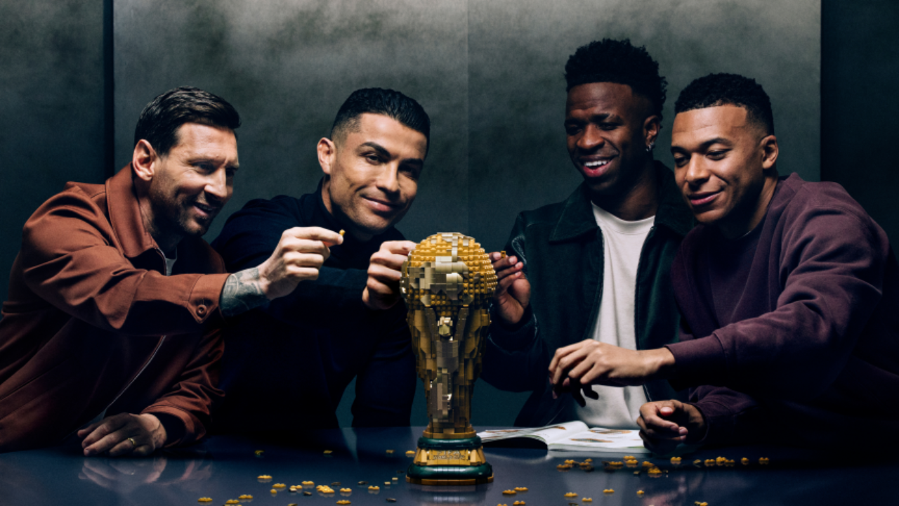 Lego recrute Ronaldo, Mbappe, Messi et Vinicius pour la Coupe du Monde