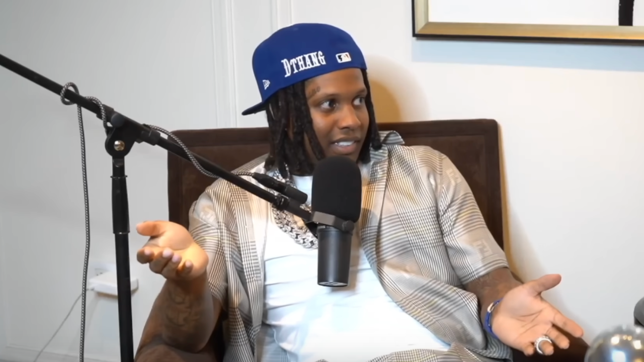 Lil Durk sur son beef avec 6ix9ine : il ne veut pas sa mort, juste "lui casser toutes les dents" Lil Durk sur son beef avec 6ix9ine : il ne veut pas sa mort, juste "lui casser toutes les dents"