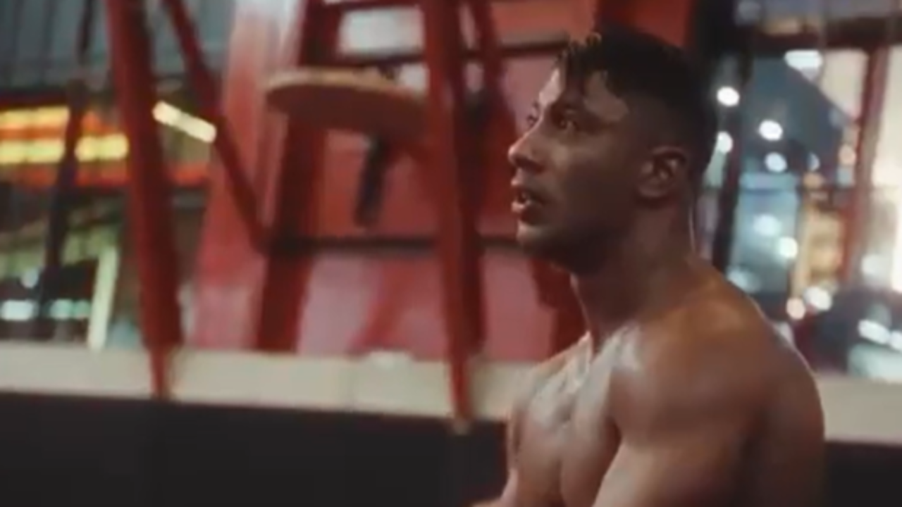 Maes dévoile une impressionnante séance d'entraînement ! Maes dévoile une impressionnante séance d'entraînement !