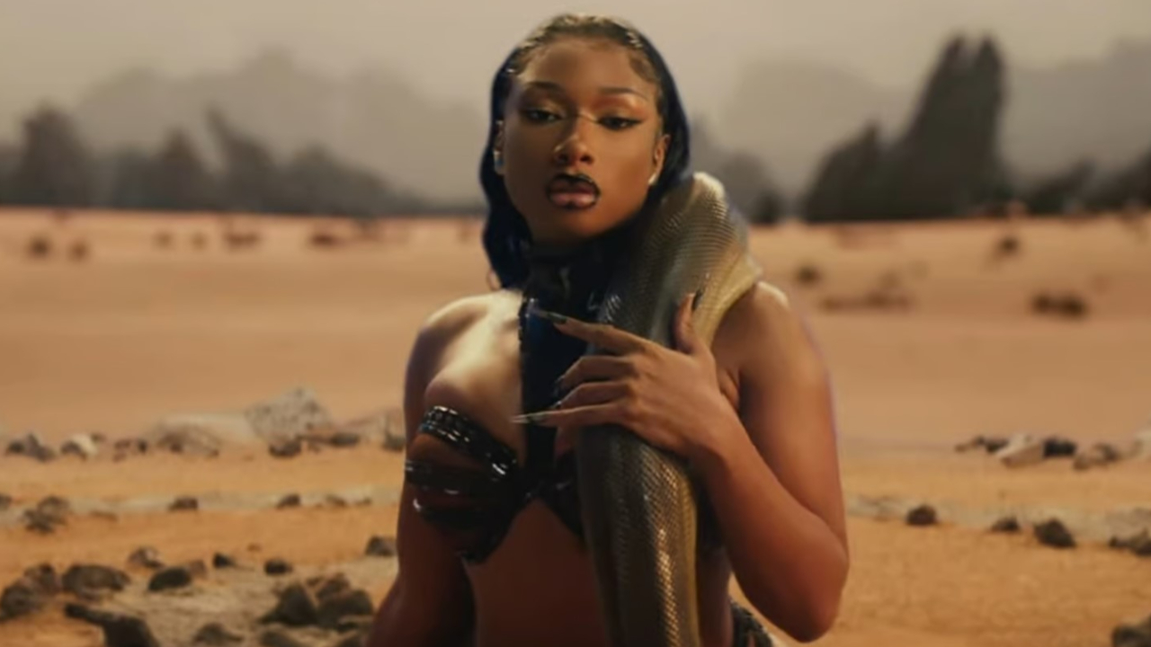 Megan Thee Stallion fait un démarrage record sur YouTube avec "Cobra" Megan Thee Stallion fait un démarrage record sur YouTube avec "Cobra"