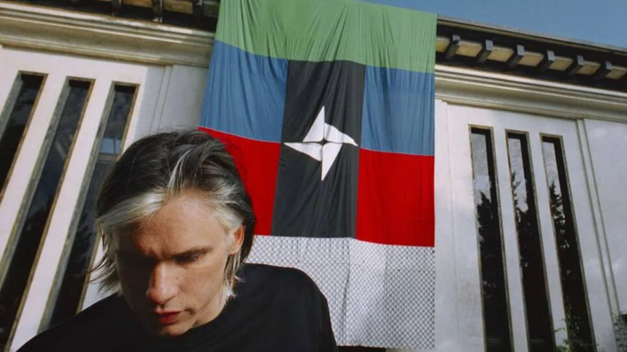 Orelsan d&eacute;passe le million d'exemplaires vendus avec "Civilisation"