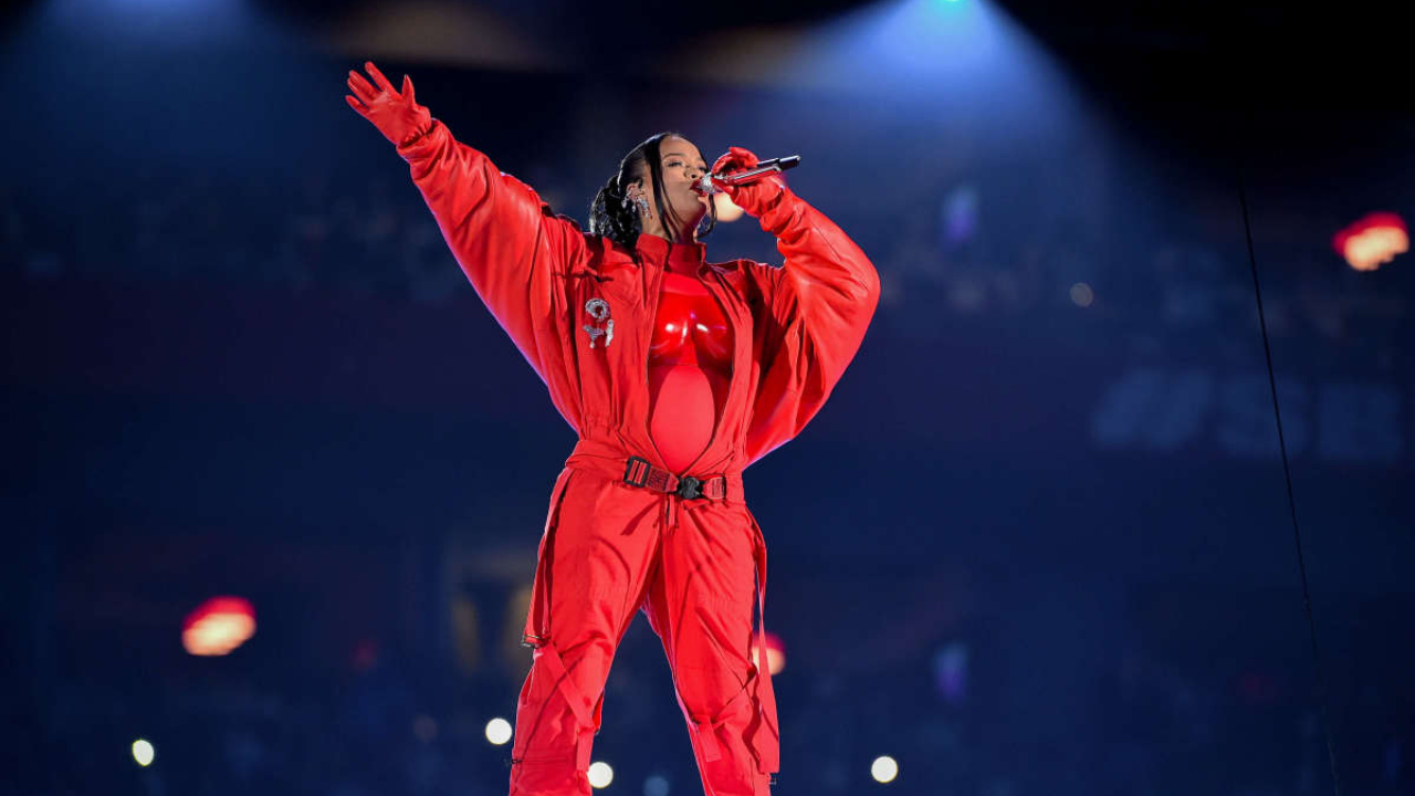 Rihanna : les grosses retombées financières de son passage au Superbowl Rihanna : les grosses retombées financières de son passage au Superbowl