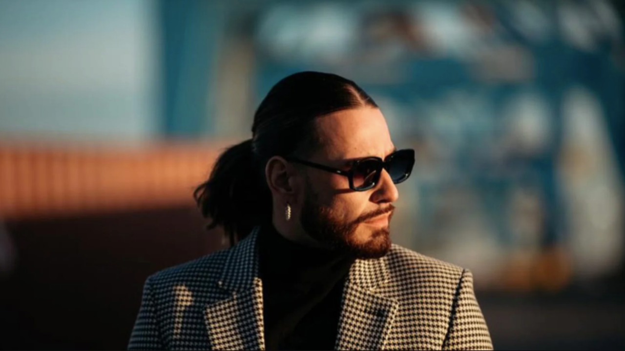 SCH se confie sur son morceau qu'il ne peut plus écouter SCH se confie sur son morceau qu'il ne peut plus écouter