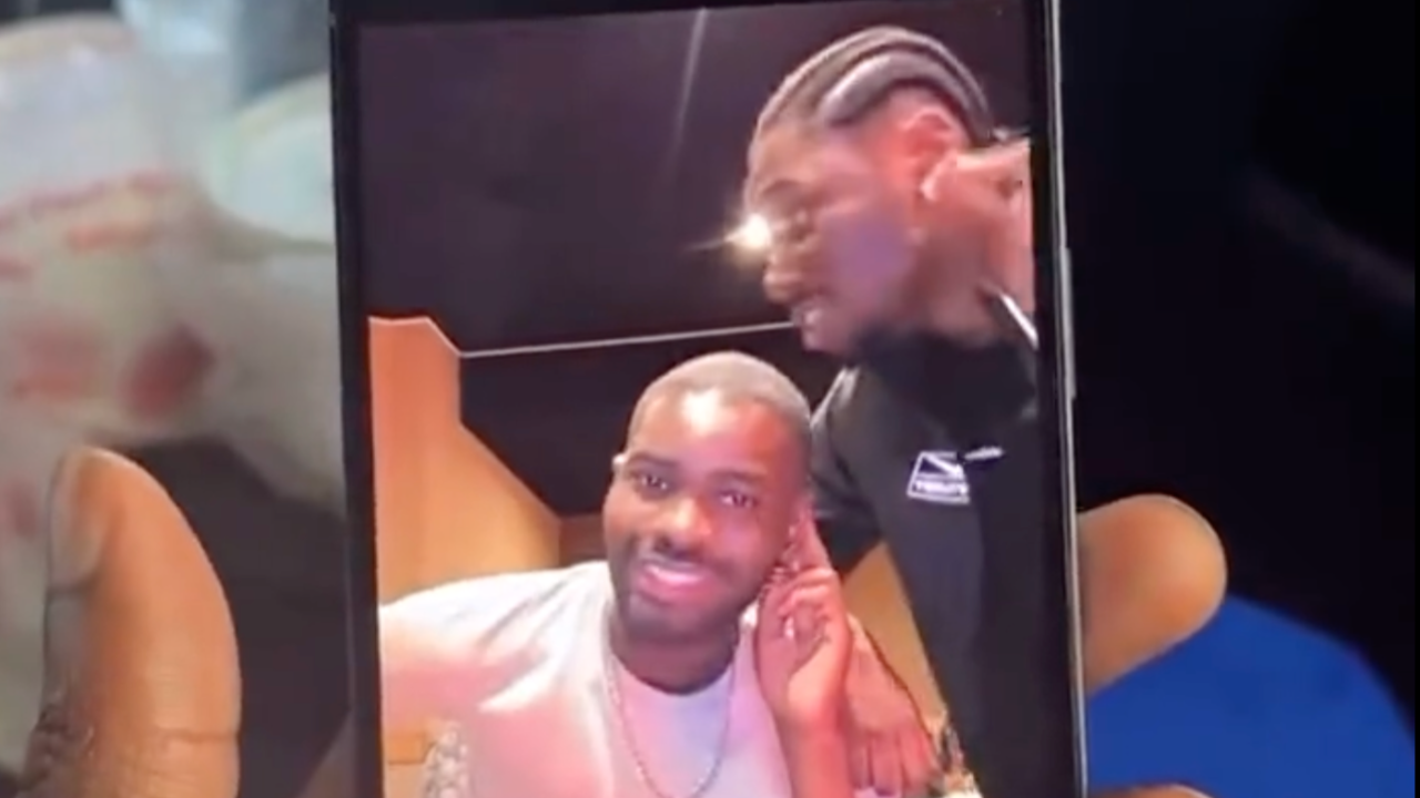 Tiakola et Dave : un extrait inédit de leur collaboration dévoilé Tiakola et Dave : un extrait inédit de leur collaboration dévoilé