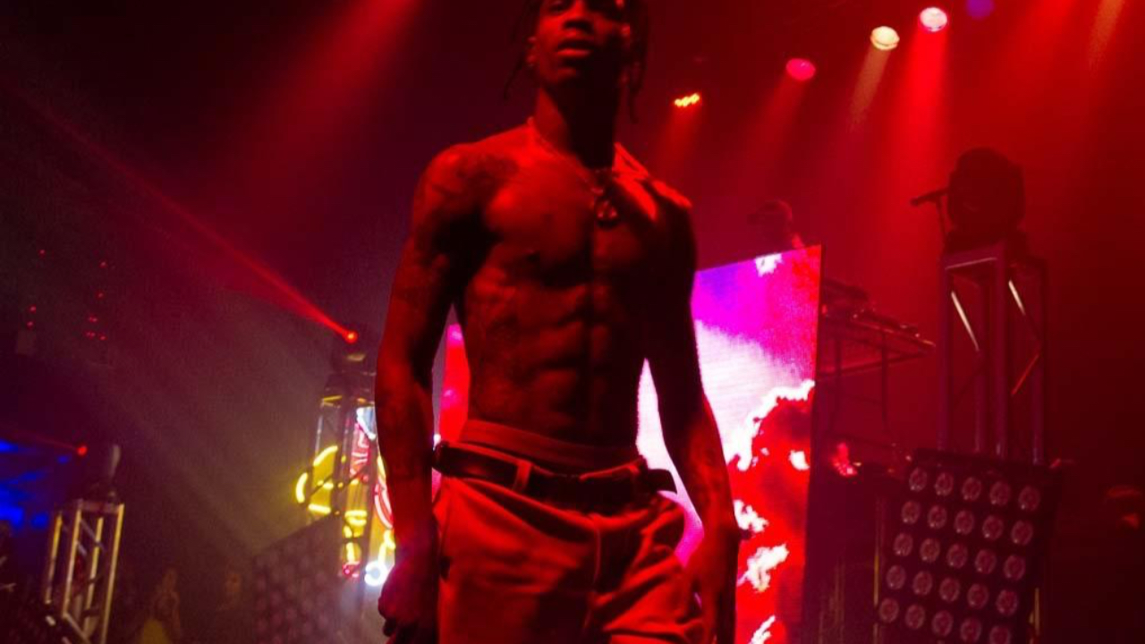Travis Scott s'offre quatre voitures de collection Travis Scott s'offre quatre voitures de collection