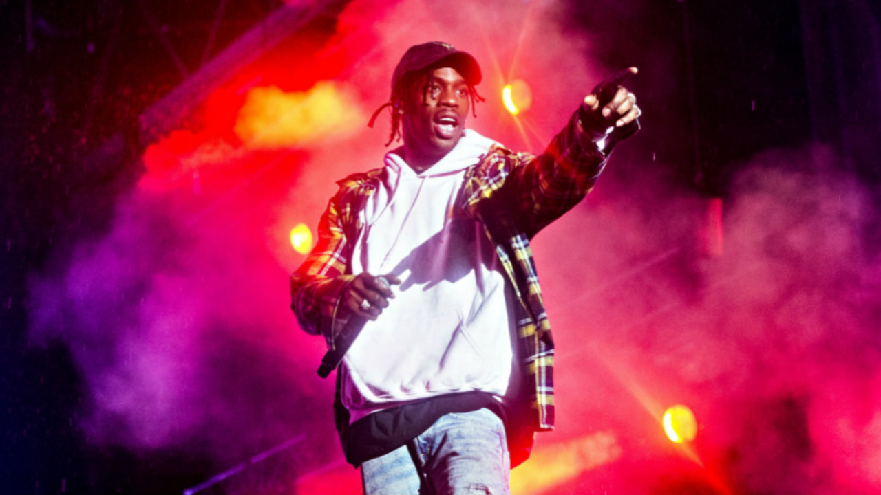 Travis Scott : son concert en Italie provoque un tremblement de terre Travis Scott : son concert en Italie provoque un tremblement de terre