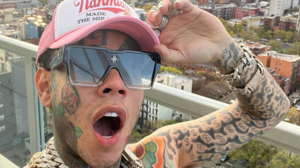 6ix9ine encore dans les problèmes : le rappeur arrêté après une infraction au code de la route 6ix9ine encore dans les problèmes : le rappeur arrêté après une infraction au code de la route