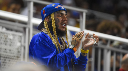6ix9ine sort du silence après son arrestation en République Dominicaine 6ix9ine sort du silence après son arrestation en République Dominicaine