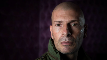 Akhenaton détruit le gouvernement : "j'attends donc la fin de leur monde"