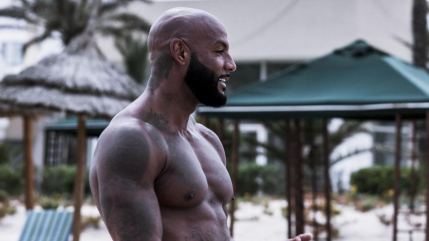 Booba balance un nouveau titre écrit par un fan et appelle son public à poser dessus