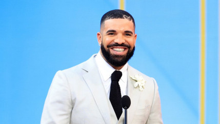 Drake trolle Rick Ross et répond aux rumeurs de "BBL" et de chirurgie esthétique