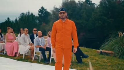 Jul : ses clips cartonnent, et il est d&eacute;j&agrave; de retour avec "Je t'aime"