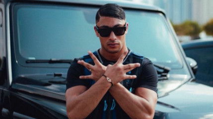 Maes annonce sa fin de carrière, Booba se moque !