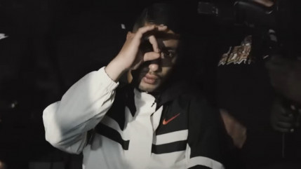 Maes répond à Lacrim et Booba avec "FC Beaudottes" Maes répond à Lacrim et Booba avec "FC Beaudottes"