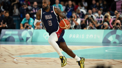 Nike d&eacute;voile deux LeBron 24 aux couleurs des Sixers
