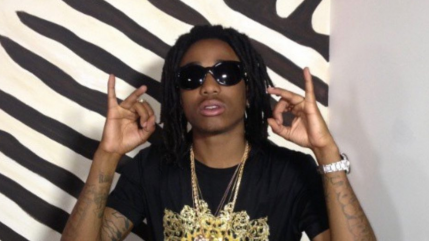 Quand Quavo achète un t-shirt de TakeOff à un fan !