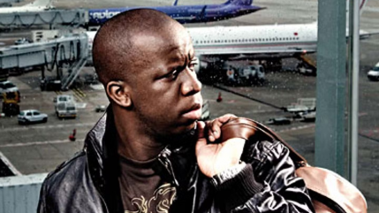 Quand Youssoupha mettait des baffes à tout le monde dans "A Force de le dire" Quand Youssoupha mettait des baffes à tout le monde dans "A Force de le dire"