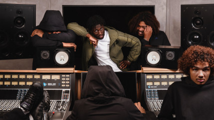 R2 : "Je prends toujours les choses de la m&ecirc;me mani&egrave;re, plaisir avant tout"