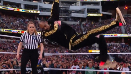 Snoop Dogg a fait le show dans un ring de catch lors de Wrestlemania !