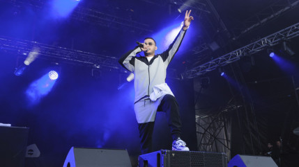 Soso Maness : les grévistes de Marseille reprennent "Zumba Cafew"