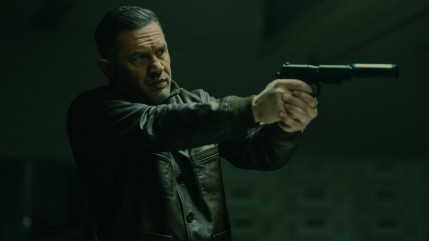 Tom Hardy rappe avec Method Man et Busta Rhymes dans son premier album : notre verdict
