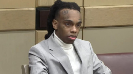 YNW Melly accusé de subornation de témoin