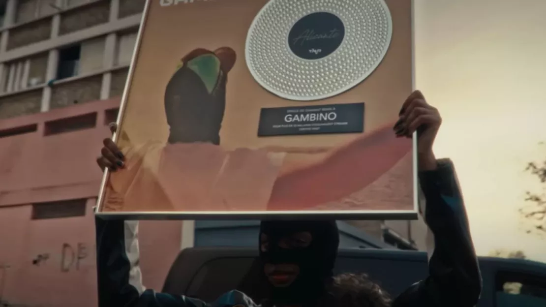 Gambino en mode rancunier dans "Bitch"