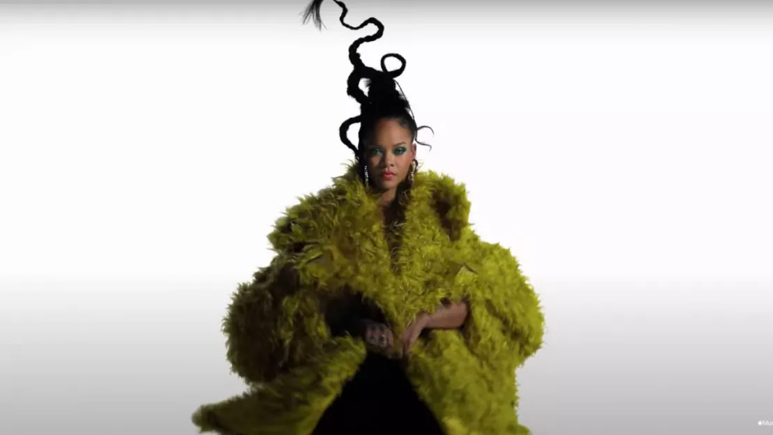 Rihanna dévoile un nouveau teaser pour le Super Bowl