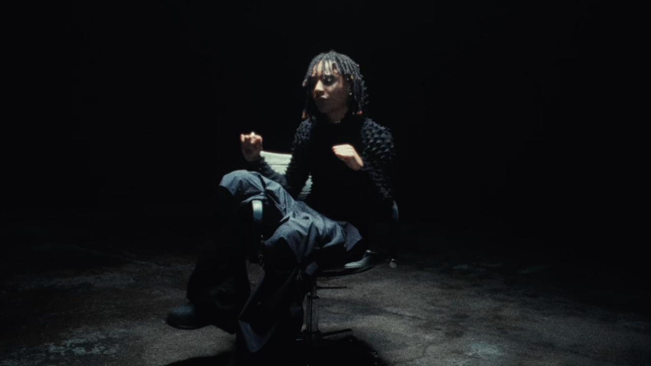 ADÉS THE PLANET nous fait planer avec "Patio" ADÉS THE PLANET nous fait planer avec "Patio"