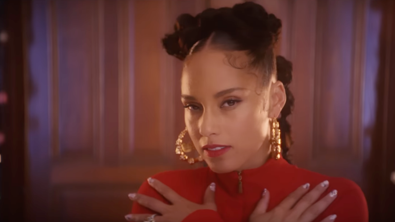 Alicia Keys à l'heure de Noël avec "December Back 2 June"