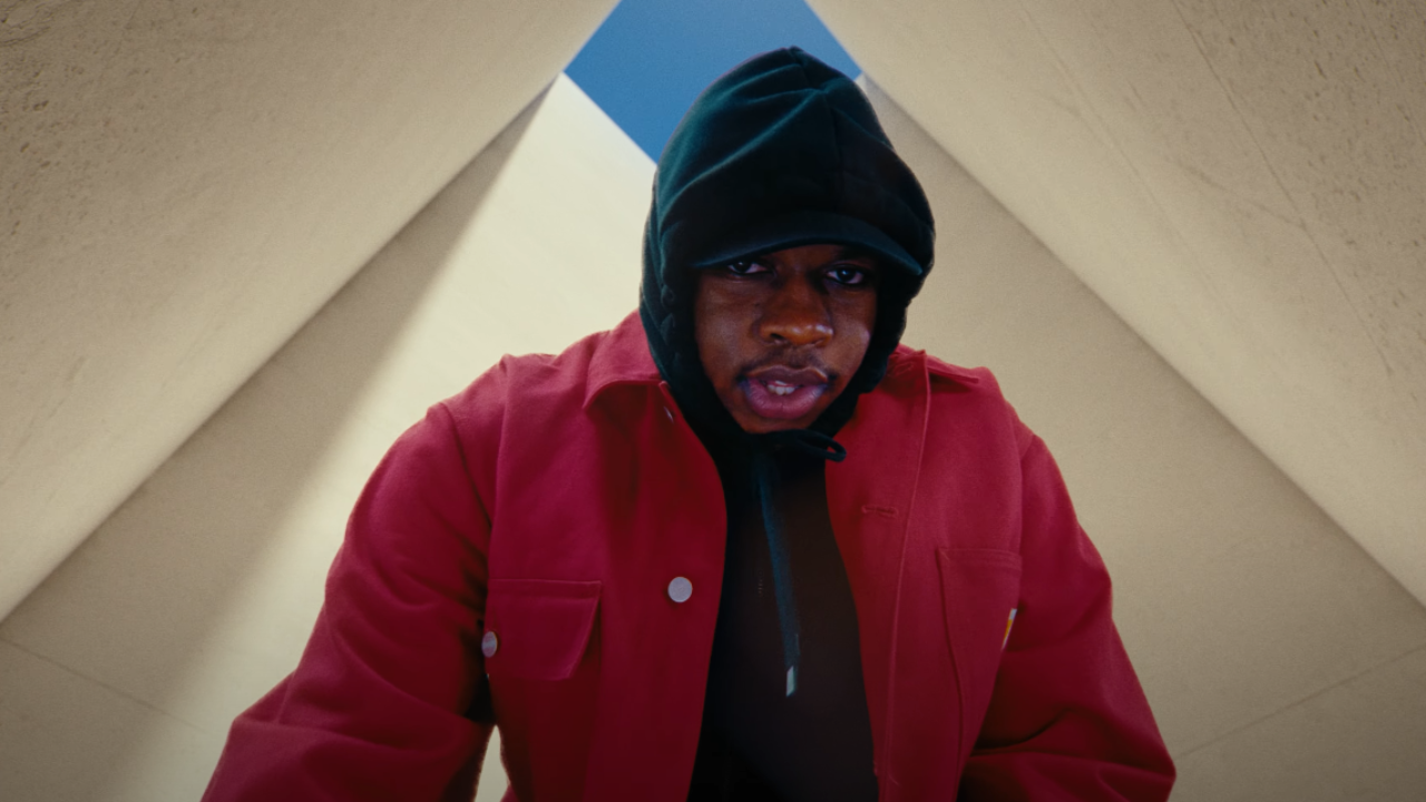 AnNie Adaa envoie le clip de "DOGMAN" AnNie Adaa envoie le clip de "DOGMAN"