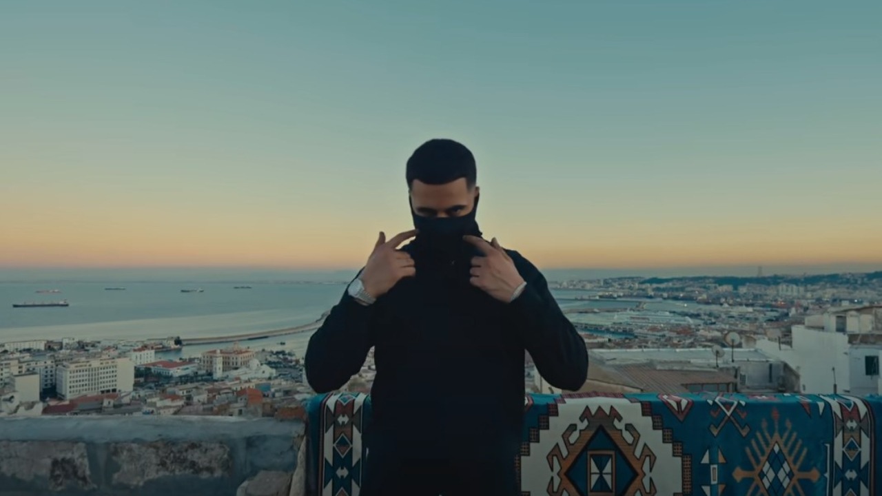 Ashe 22 en Algérie pour le clip de "KH 22" Ashe 22 en Algérie pour le clip de "KH 22"