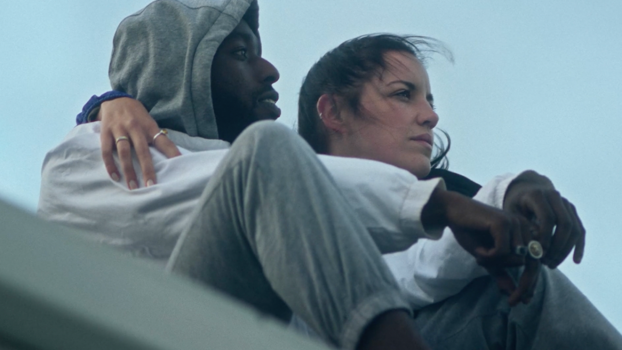 Bakari fume de la "Silver Haze"