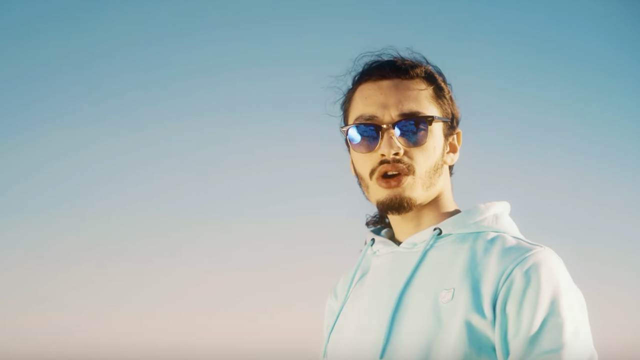 Béné nous emmène à "Marbella"