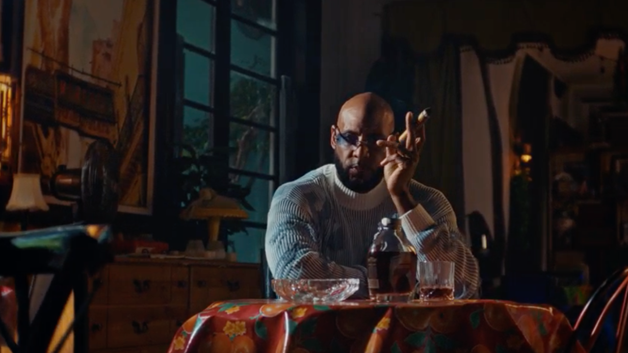 Booba "piqué" par KRN dans le nouveau clip "Danser"