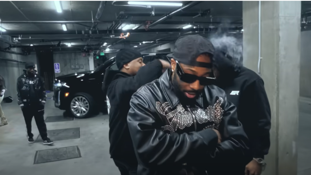 Brent Faiyaz joue au riche dans " Pistachios"