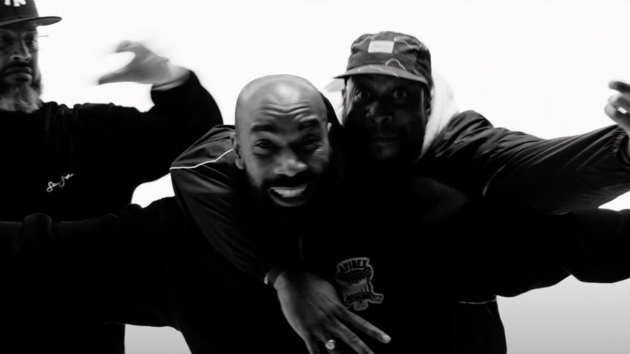 Busta Flex de retour avec "Laisse le DJ scratcher"